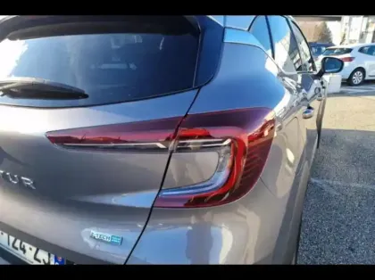 Photo 13 Renault Captur  1.6 E-Tech hybride rechargeable 160ch Intens -21