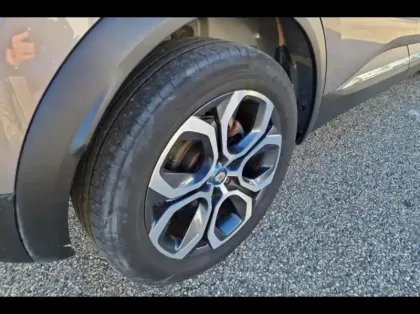 Photo 12 Renault Captur  1.6 E-Tech hybride rechargeable 160ch Intens -21