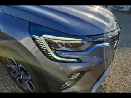 Photo 14 Renault Captur  1.6 E-Tech hybride rechargeable 160ch Intens -21