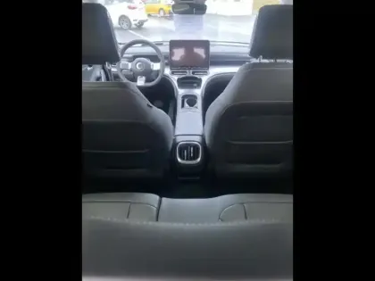 Photo 8 Smart 1 # 272ch 66kWh Premium