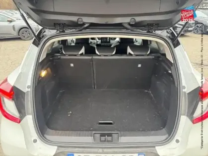 Photo 13 Renault Captur  1.6 E-Tech hybride 145ch Techno