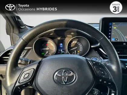 Photo 12 Toyota C-HR  1.8 Hybride 122ch Collection E-CVT
