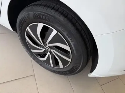 Photo 10 Volkswagen Polo  1.0 TSI 95ch Life Plus