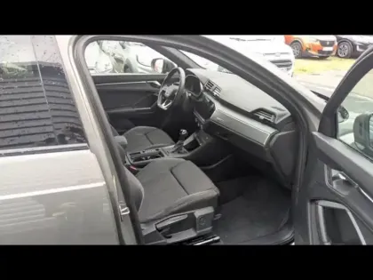 Photo 8 Audi Q3  35 TFSI 150ch S line S tronic 7