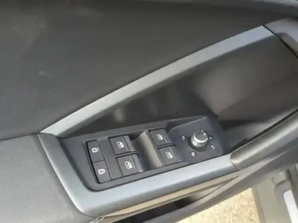 Photo 25 Audi Q3  35 TFSI 150ch S line S tronic 7