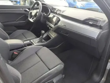 Photo 16 Audi Q3  35 TFSI 150ch S line S tronic 7