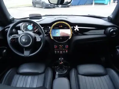 Photo 6 Mini Mini  Cooper 136ch Edition Premium Plus BVA7