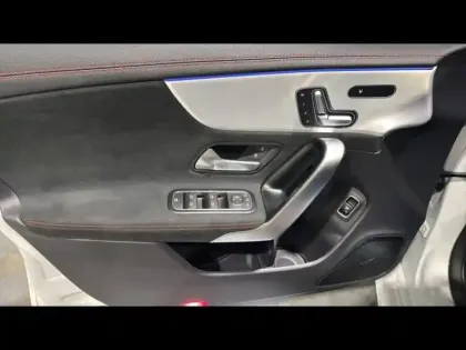 Photo 13 Mercedes CLA  200 163ch AMG Line 7G-DCT