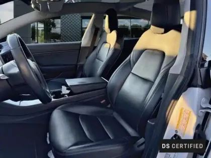 Photo 8 Tesla Model 3  Long-Range Dual Motor AWD