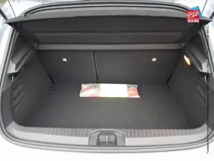 Photo 13 Renault Clio  1.6 E-Tech 145ch full hybrid esprit Alpine - 24