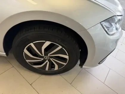 Photo 9 Volkswagen Polo  1.0 TSI 95ch VW Edition