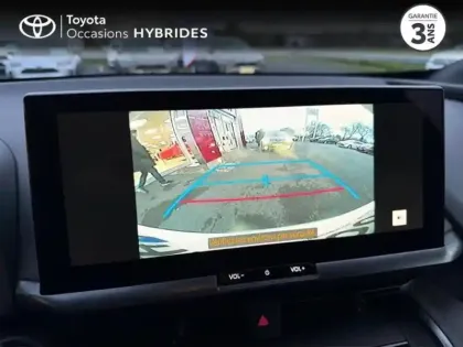 Photo 12 Toyota C-HR  2.0 Hybride Rechargeable 225ch Graphic MY26