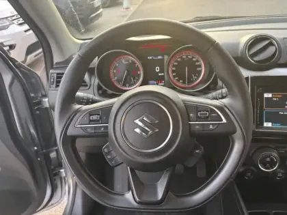 Photo 14 Suzuki Swift  1.2 Dualjet Hybrid 83ch Pack
