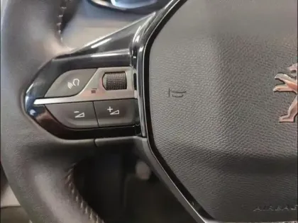 Photo 12 Peugeot 208  1.2 PureTech 100ch S&S Style 118g