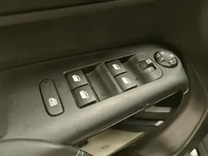 Photo 13 Citroën C5 aircross  Hybrid rechargeable 225ch Shine ë-EAT8