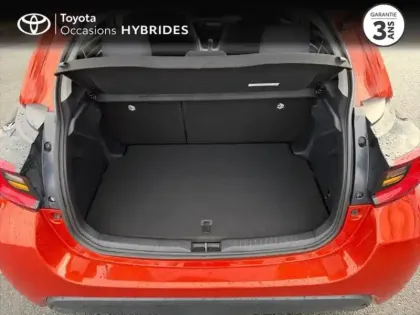 Photo 9 Toyota Yaris  116h Dynamic MY22 ORANGE COLORADO