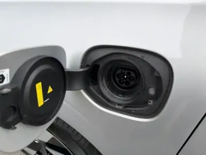 Photo 12 Volvo Xc60  T8 Hybride Rechargeable 310 + 145ch Ultra Style Chrome Geartronic 8 AWD