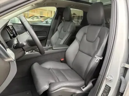 Photo 13 Volvo Xc60  T8 Hybride Rechargeable 310 + 145ch Ultra Style Chrome Geartronic 8 AWD