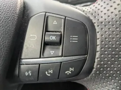 Photo 11 Ford Puma  1.0 Flexifuel 125ch S&S mHEV ST-Line Design 3