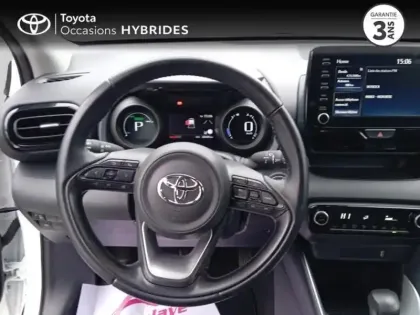 Photo 8 Toyota Yaris  116h Design 5p MY22