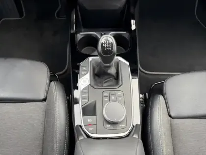 Photo 10 BMW Serie 1 Gén. III (F40) Ph1 Edition Sport 5