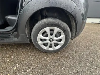 Photo 10 Citroën C3  1.5 BlueHDi 100ch S&S PLUS