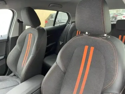 Photo 7 BMW Serie 1 Série 1 118iA 136ch Edition Sport DKG7