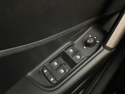 Photo 14 Audi Q2  30 TFSI 110ch Business line