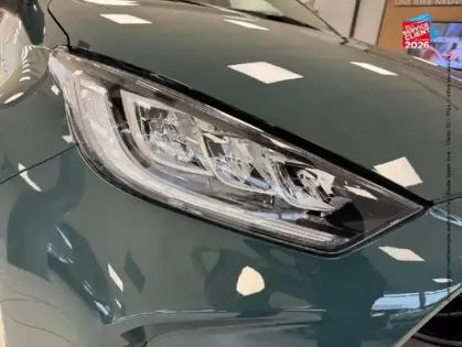 Photo 12 Toyota Yaris  116h Design 5p MY25