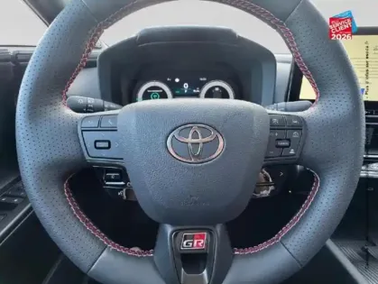 Photo 11 Toyota C-HR  2.0 Hybride Rechargeable 225ch GR Sport MY25