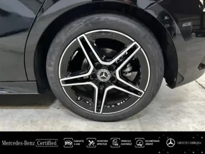 Photo 13 Mercedes Classe A  180 136ch AMG Line 7G-DCT
