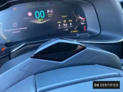 Photo 11 DS Ds 7  E-TENSE 4x4 360ch La Premiere