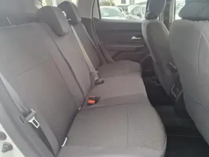 Photo 27 Dacia Duster III Journey TCe 150 edc 4x2