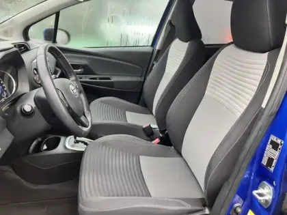 Photo 8 Toyota Yaris Hybride 1.5 VVT-I HYBRID Dynamic 101 ch