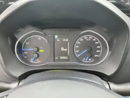 Photo 17 Toyota Yaris Hybride 1.5 VVT-I HYBRID Dynamic 101 ch