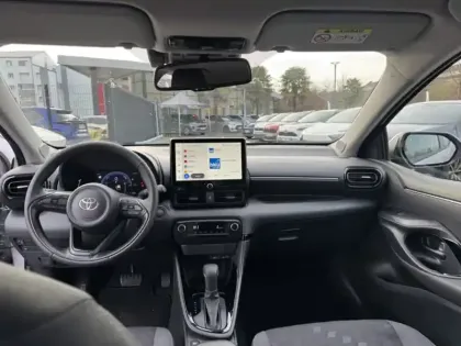 Photo 10 Toyota Yaris Hybride 116h Design PAC