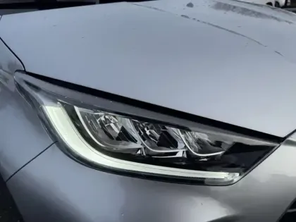 Photo 11 Toyota Yaris Hybride 116h Design PAC