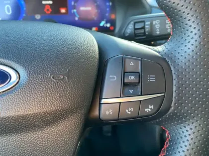 Photo 19 Ford Puma 1.0 Flexifuel 125ch S&S mHEV ST-Line