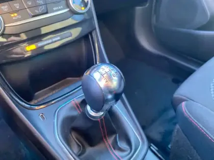 Photo 7 Ford Puma 1.0 Flexifuel 125ch S&S mHEV ST-Line