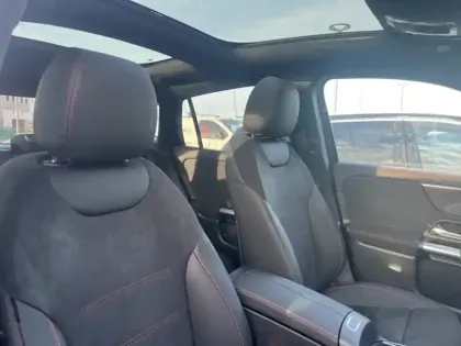 Photo 14 Mercedes GLA 200 d AMG Line