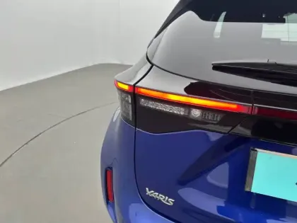 Photo 16 Toyota Yaris  Cross Hybride 116h 2WD