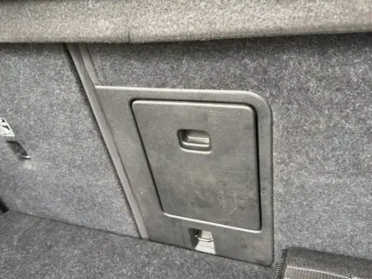 Photo 8 Volvo Xc40  Recharge 231 ch 1EDT