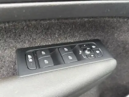 Photo 16 Volvo Xc40  Recharge 231 ch 1EDT