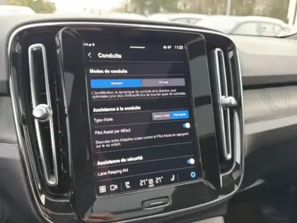 Photo 32 Volvo Xc40  Recharge 231 ch 1EDT