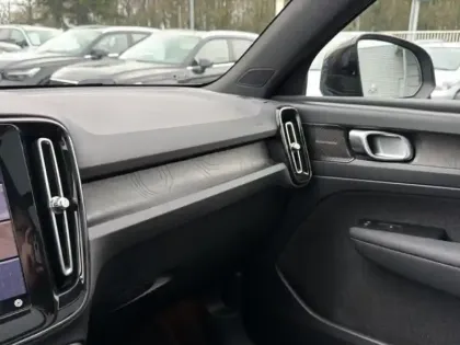 Photo 39 Volvo Xc40  Recharge 231 ch 1EDT