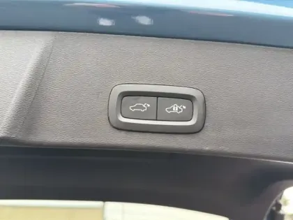 Photo 7 Volvo Xc40  Recharge 231 ch 1EDT