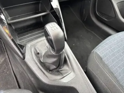 Photo 13 Peugeot 208  PureTech 75 S&S BVM5