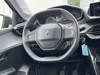 Photo 8 Peugeot 208  PureTech 75 S&S BVM5