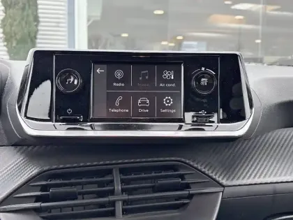 Photo 18 Peugeot 208  PureTech 75 S&S BVM5