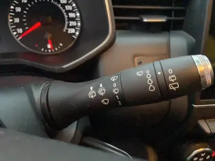 Photo 19 Renault Clio  SOCIETE TCE 90 - 21N